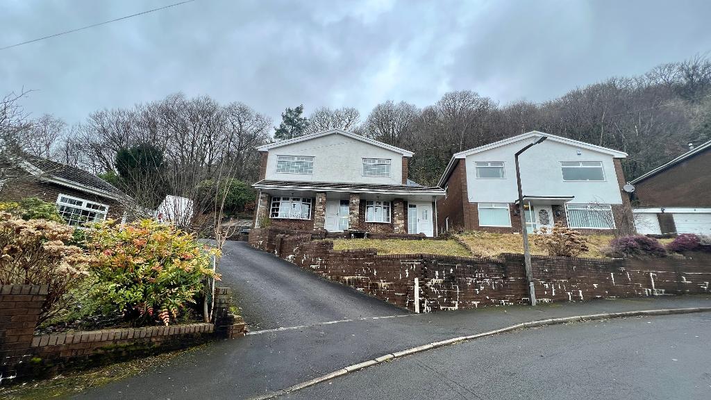 Ashgrove, Edwardsville, Treharris, CF46 5PH