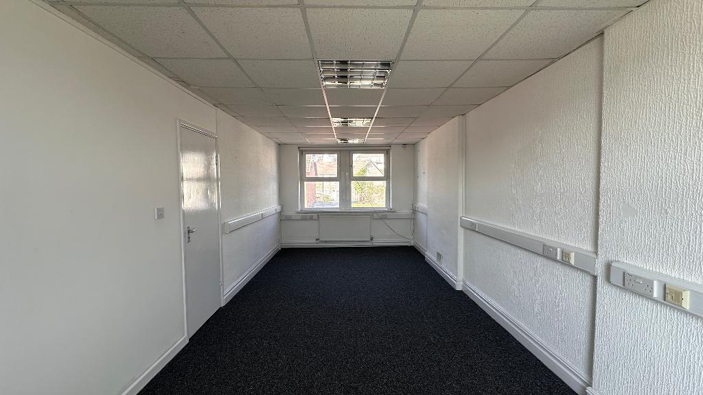 Perrott Street, Treharris, CF46 5ET