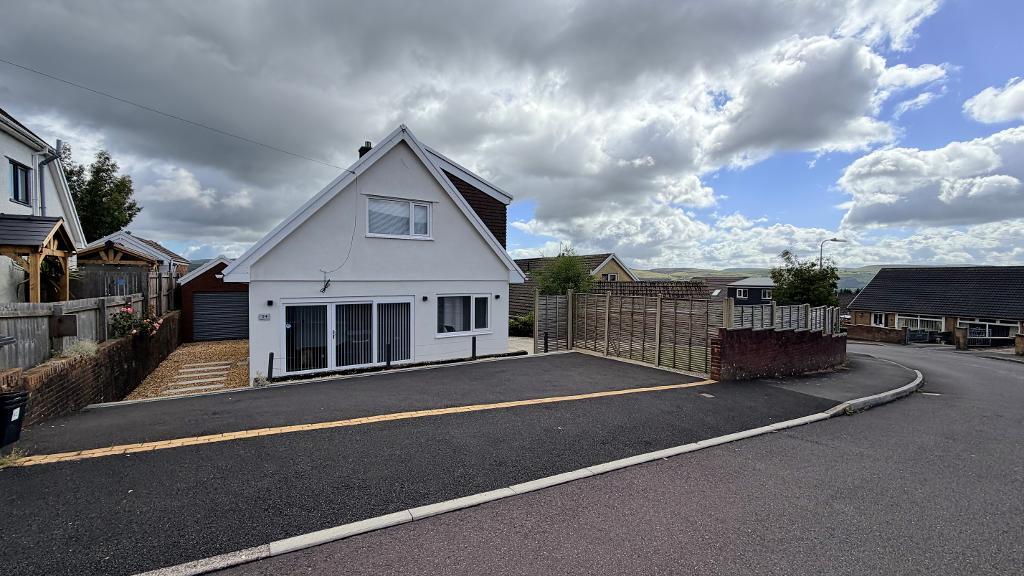 Chester Close, Merthyr Tydfil, CF48 1SW